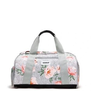 VOORAY Burner Gym Duffel Bag - Rose Gray Floral